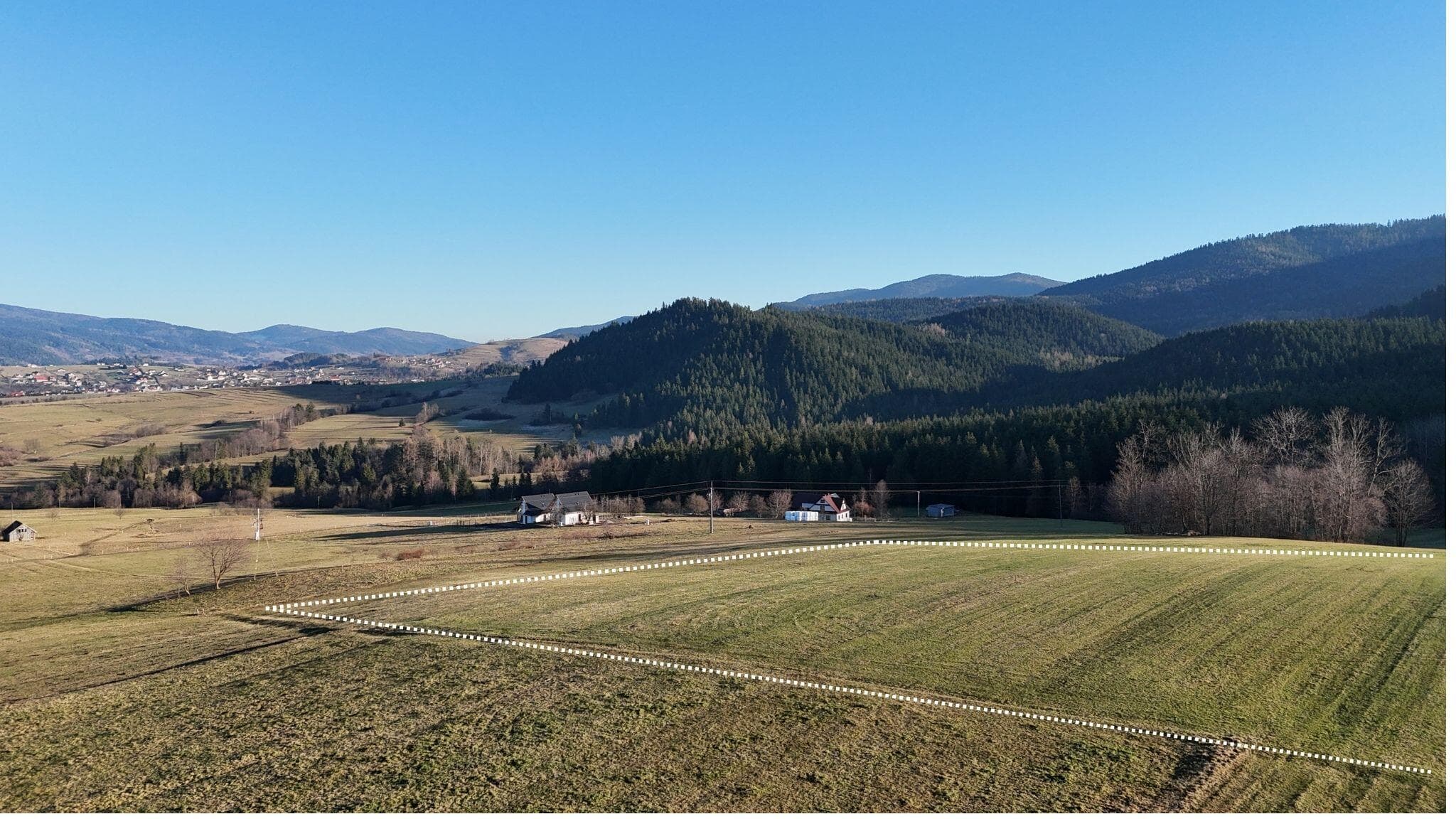 Działka widokowa Niedźwiedź 6000m2 blisko lasu